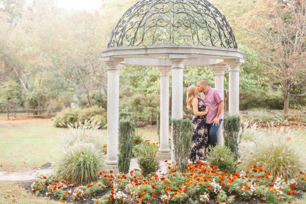 fall engagement session at sayen gardens engagement photography