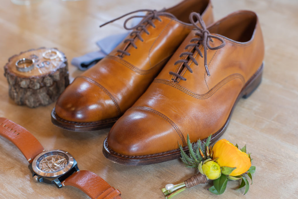 bear brook valley wedding photos new jersey wedding photography  grooms details getting ready flatlay