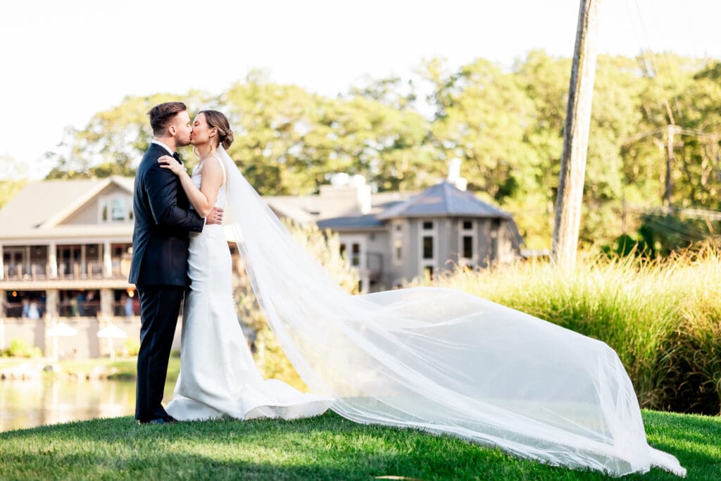 rock island lake club wedding photography by new jersey wedding photographers