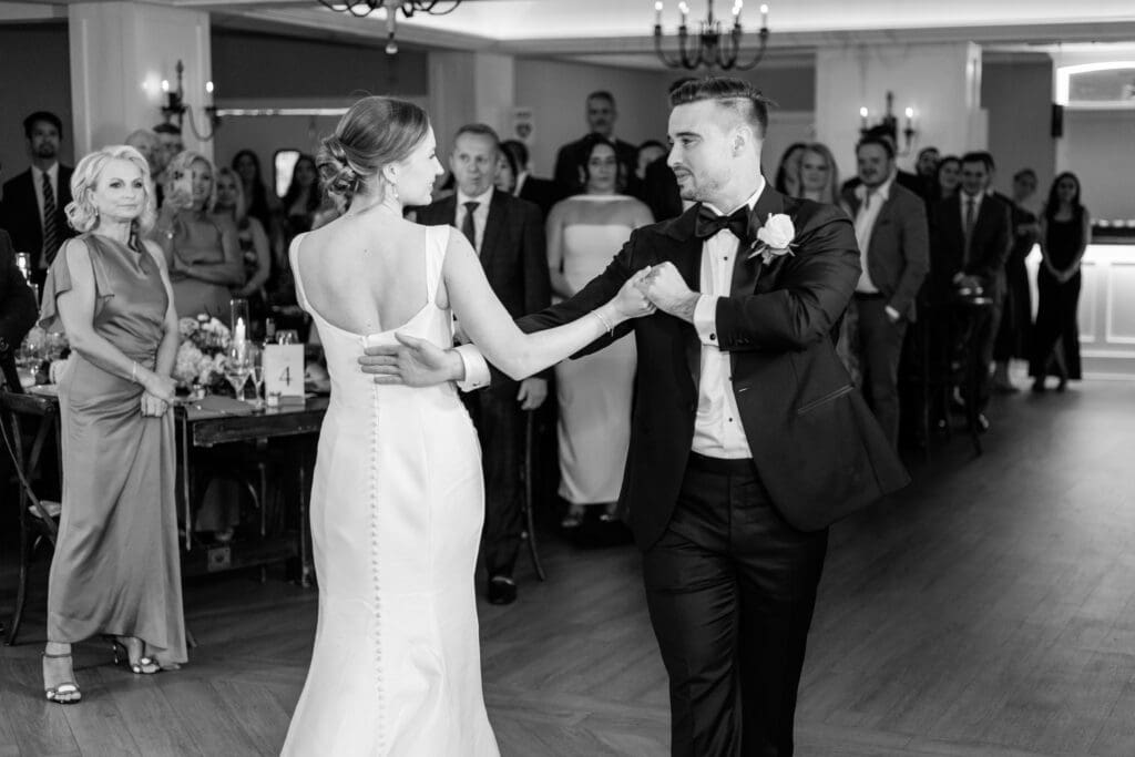 rock island lake club wedding photography by new jersey wedding photographers