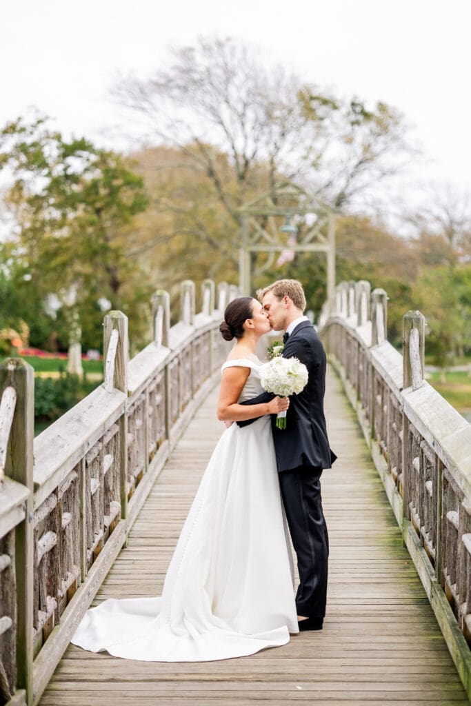 crystal point yacht club wedding photography